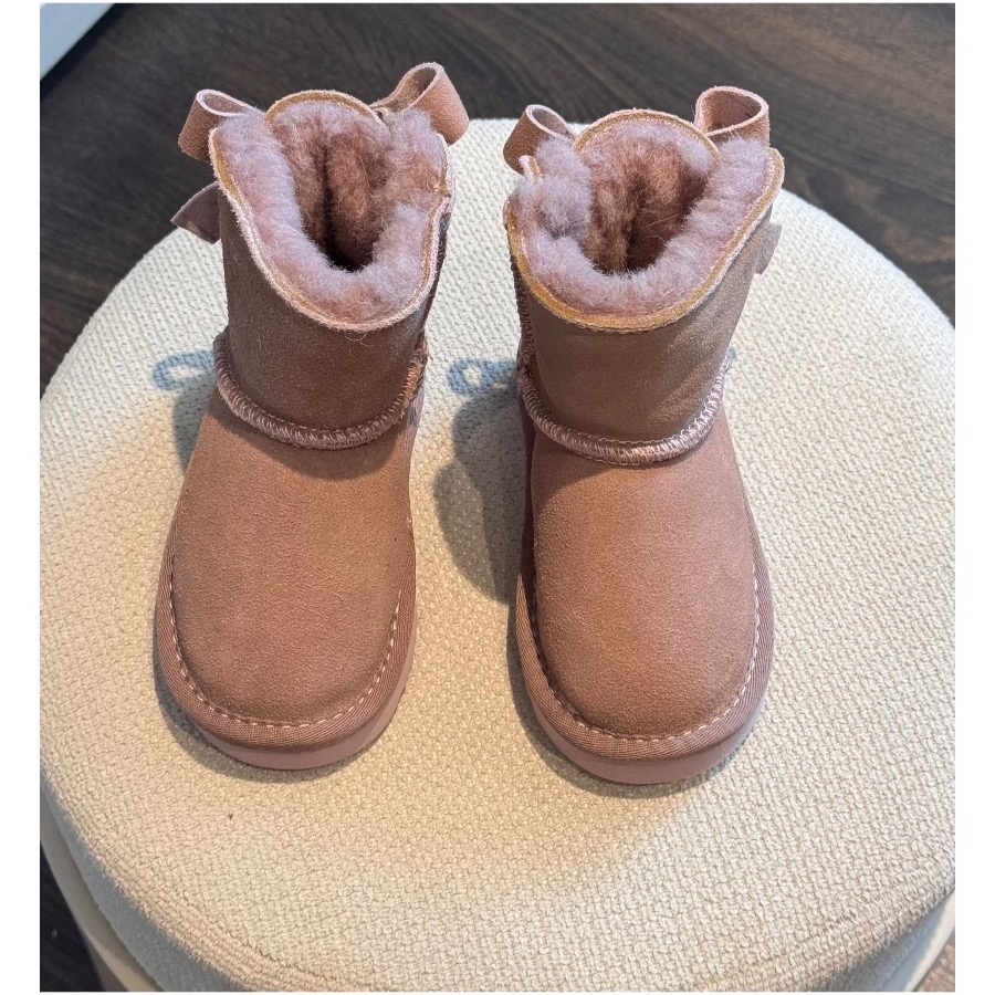 Cienta UGG cipria con fiocco